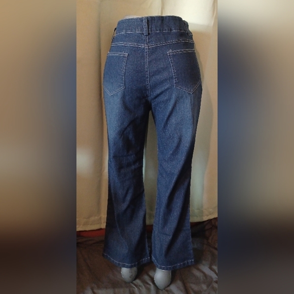 A Dark Blue Wide Leg Denim Jeans - Picture 4 of 8